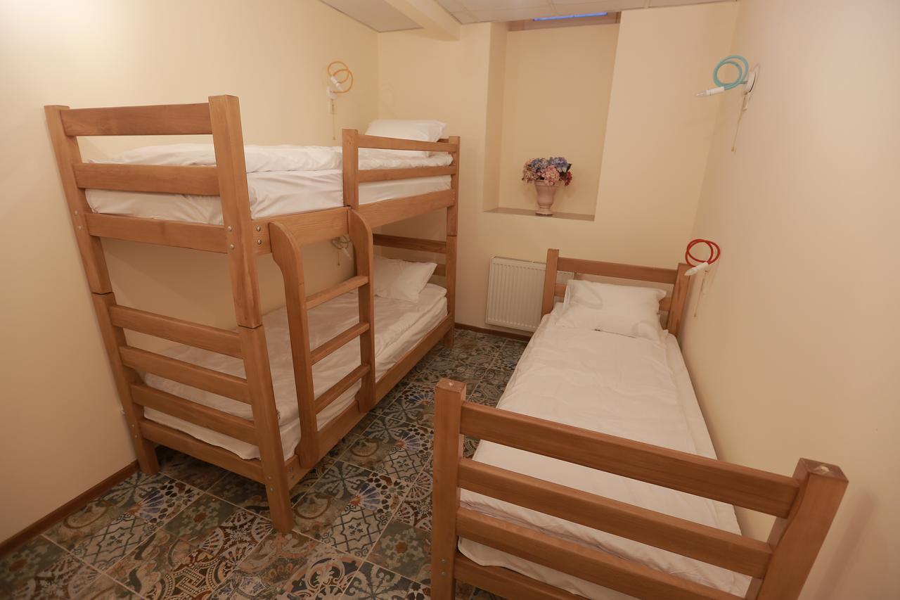 Midtown Hotel & Hostel Tbilisi Exterior photo