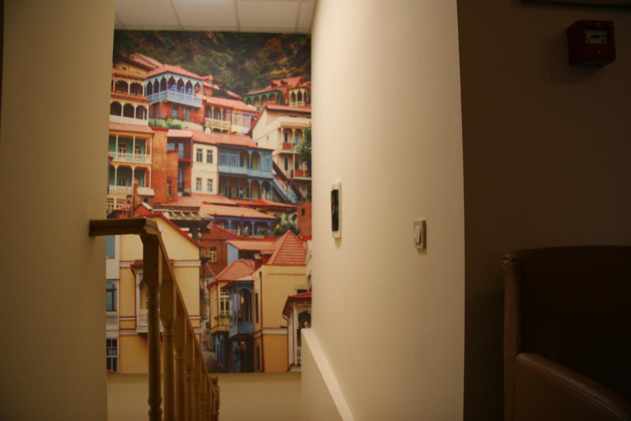 Midtown Hotel & Hostel Tbilisi Exterior photo